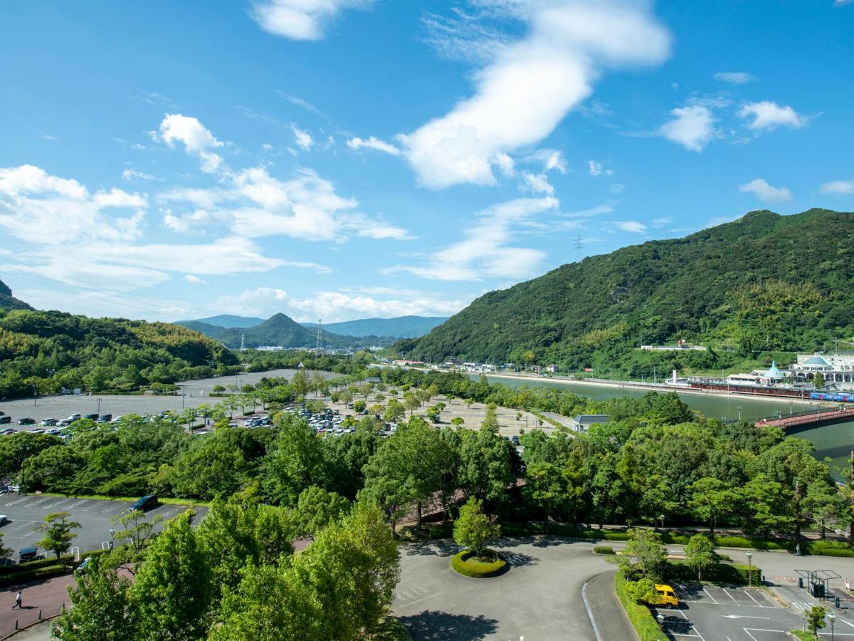 Hotel Okura Jr Huis Ten Bosch Sasebo Eksteriør bilde View of the town